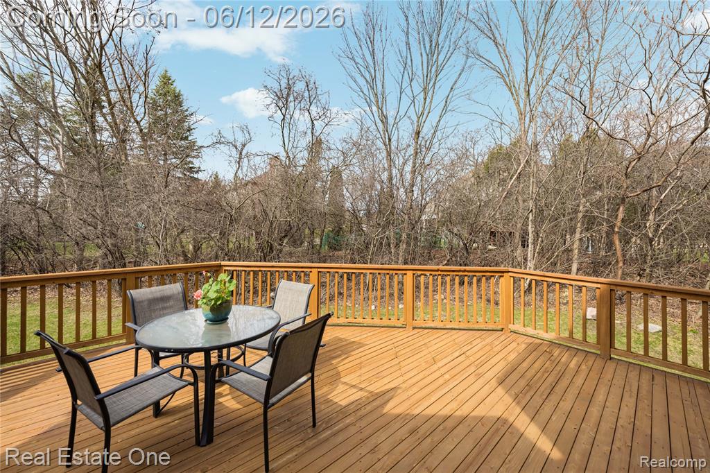 7026 Daventry Woods Drive, West Bloomfield, MI — Photo 53