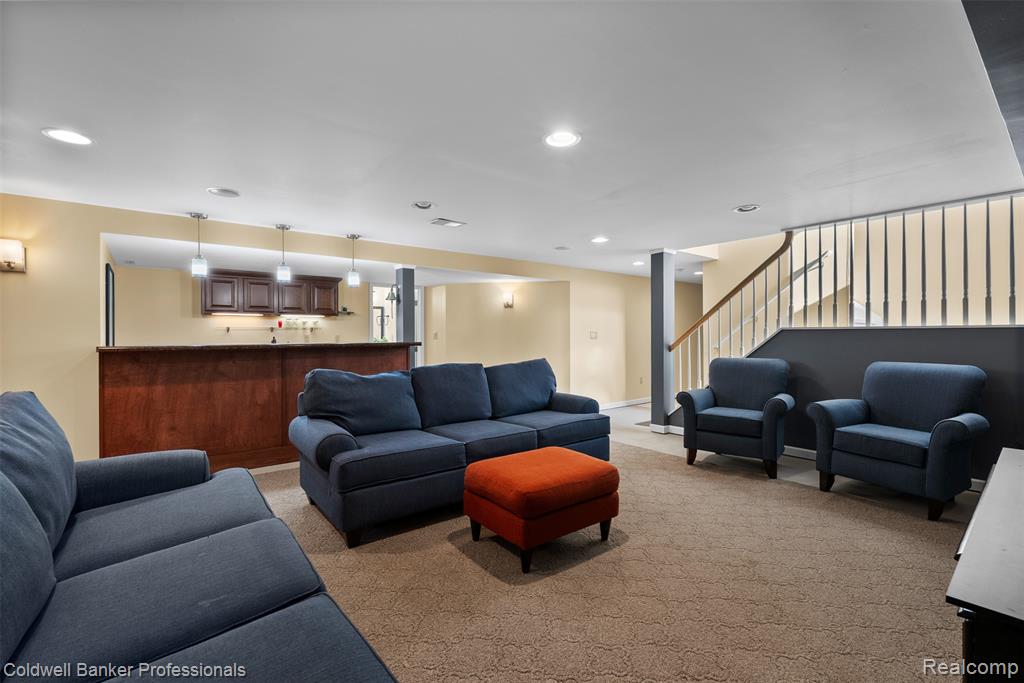 46985 Glastonbury Drive, Canton, MI 48188 — Photo 41