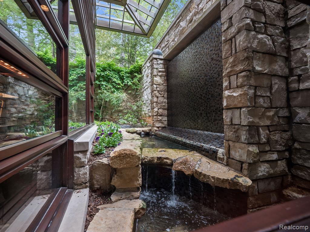 834 SOUTHFIELD Road, Birmingham, MI 48009 — Photo 44