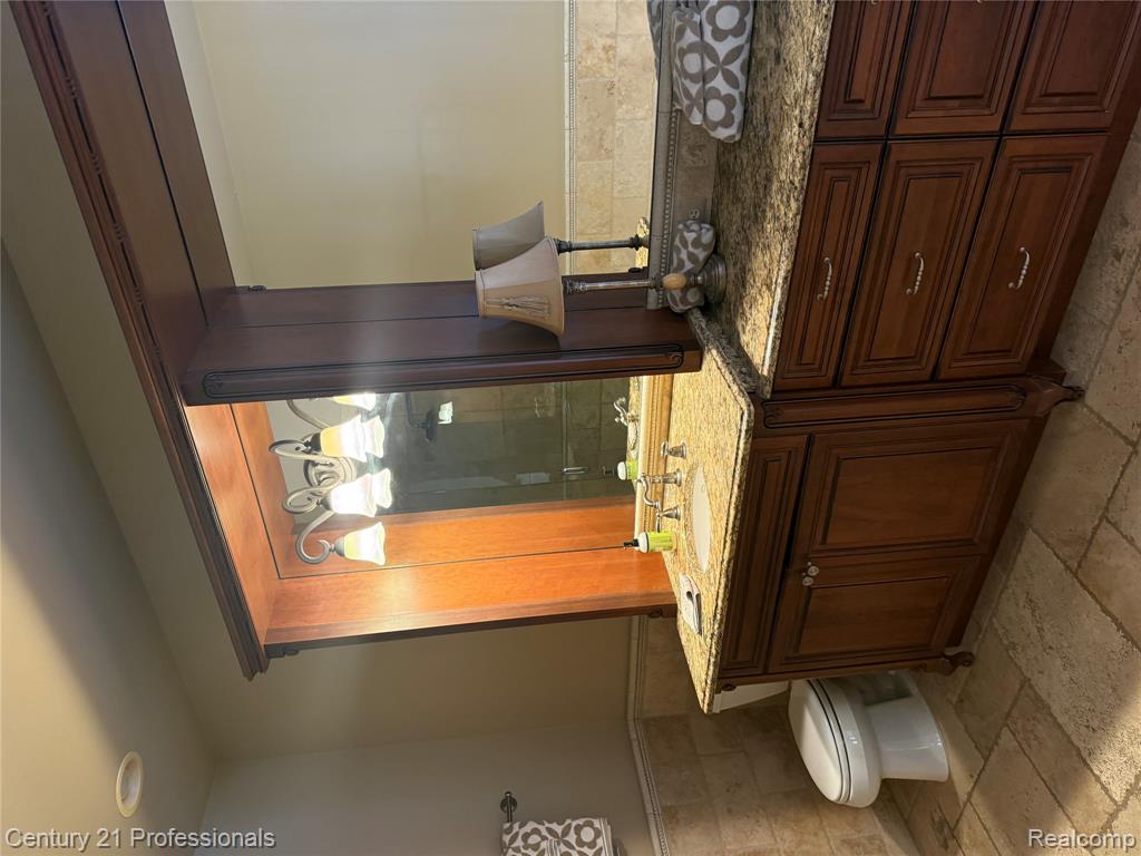 7717 Somerhill Lane, Clarkston, MI 48348 — Photo 24