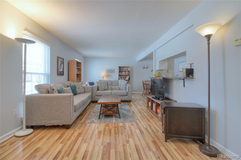 44503 N Umberland Circle, Canton, MI 48187 — Photo 8
