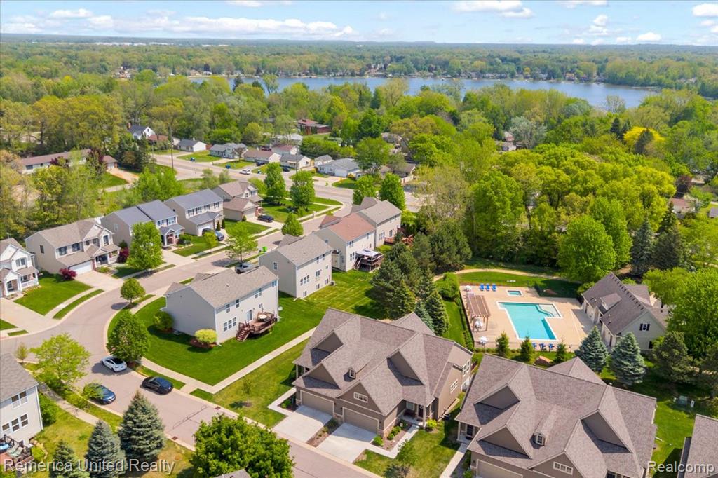 8057 Timber Trail, White Lake, MI — Photo 34