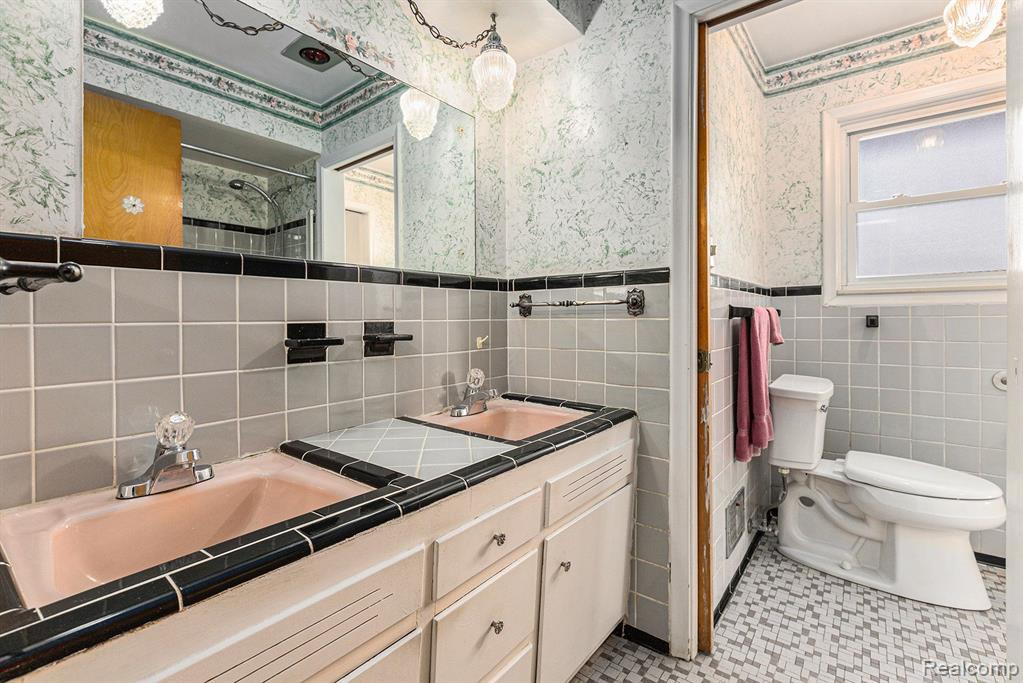 8148 RANDY Drive, Westland, MI — Photo 11