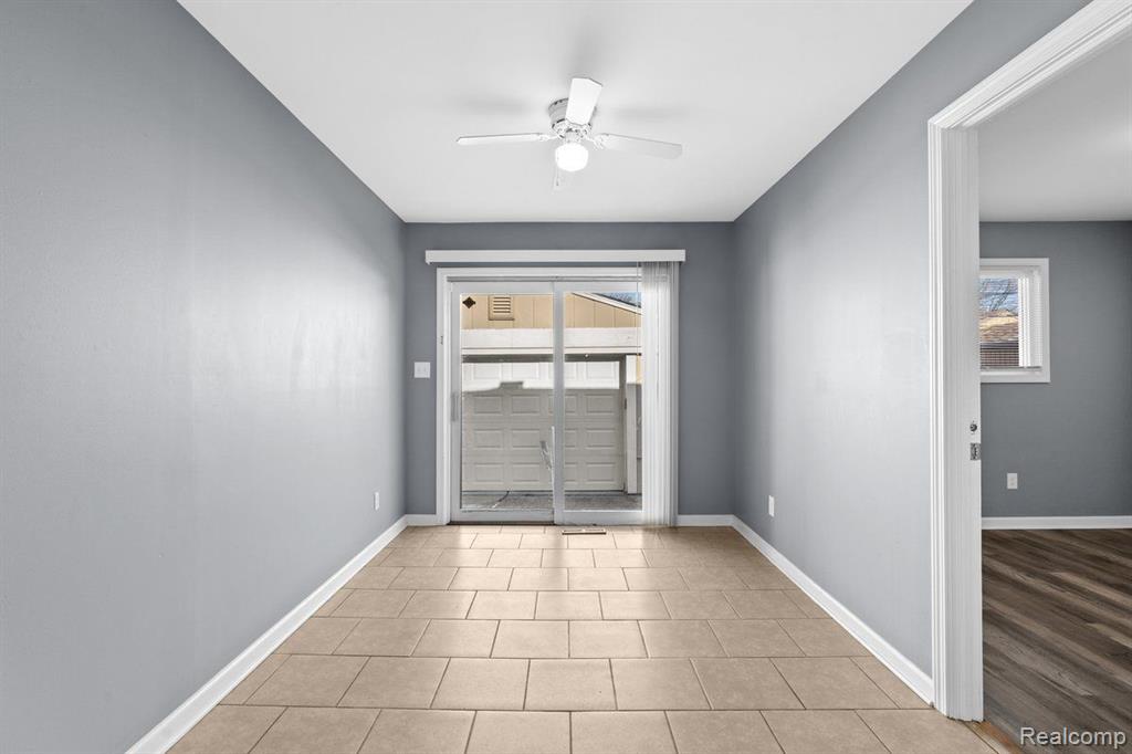 8241 KALTZ, Center Line, MI 48015 — Photo 15