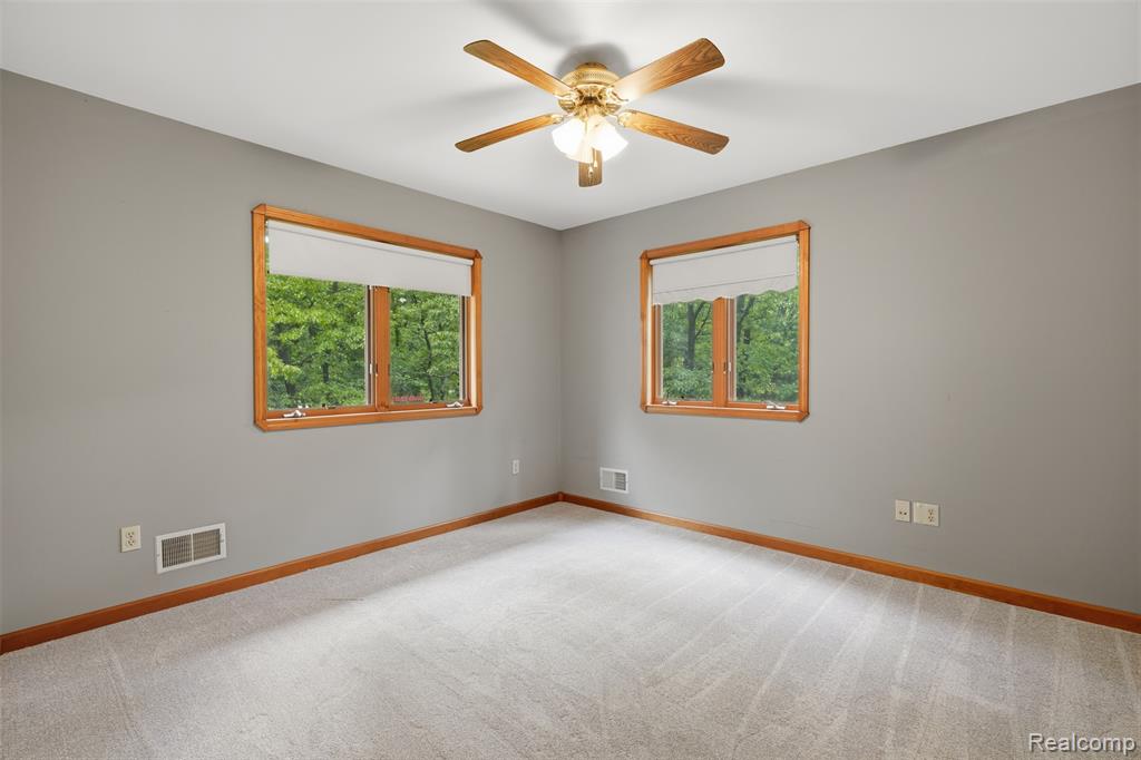 27967 Galien Drive, South Lyon, MI 48178 — Photo 36