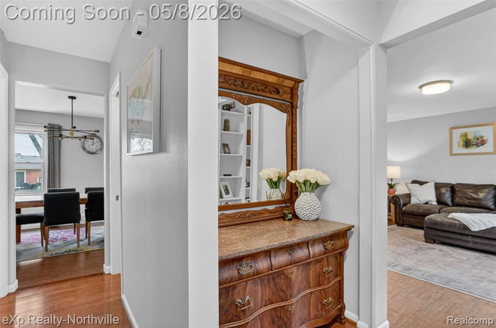24168 Saint Mary Court, Farmington, MI 48336 — Photo 8