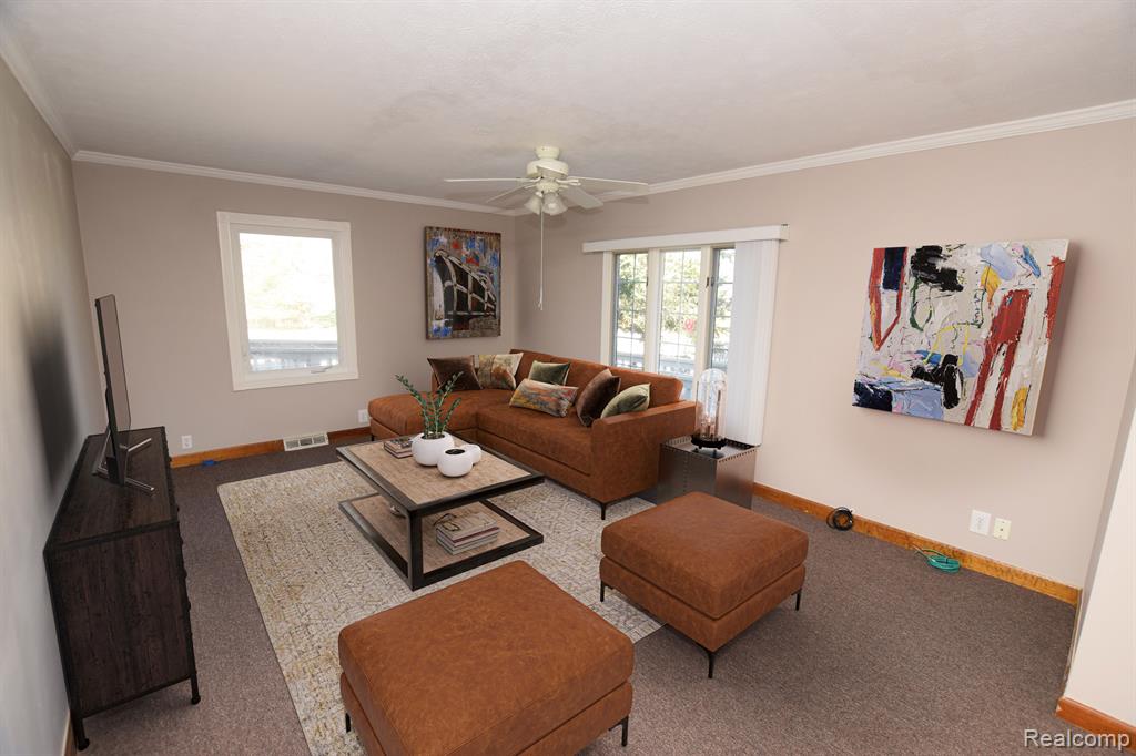 1042 E HOLLYWOOD Boulevard, Clio, MI 48420 — Photo 4