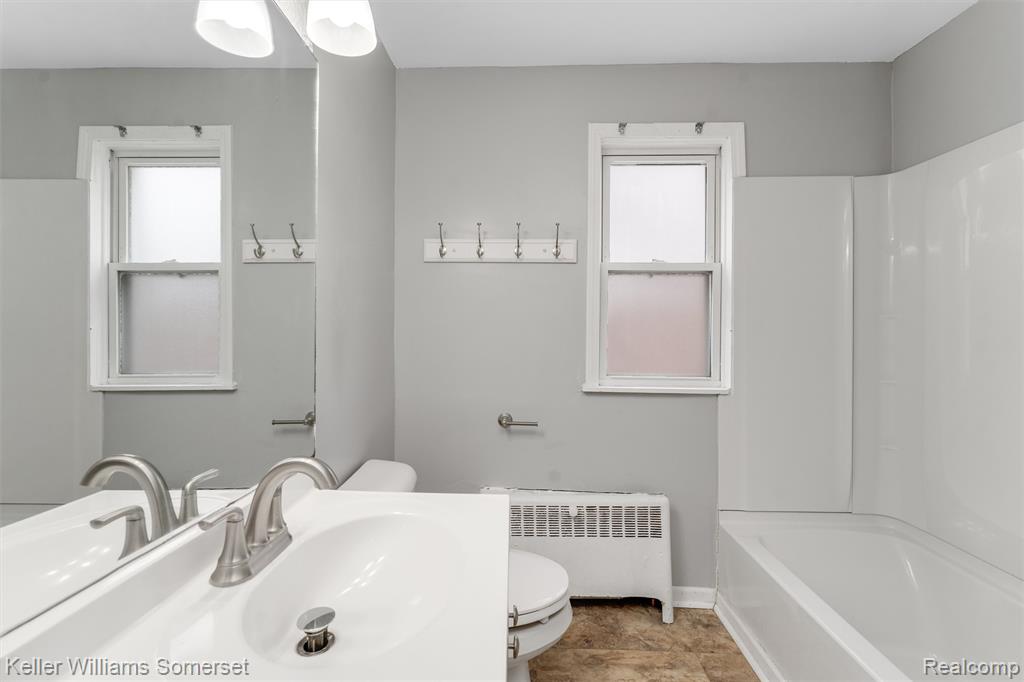 18629 Brady, Redford, MI 48240 — Photo 13
