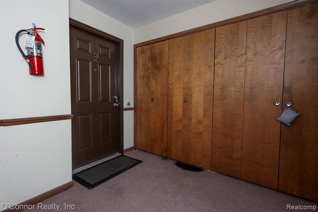 1900 River Road, E 2, Marysville, MI 48040 — Photo 3