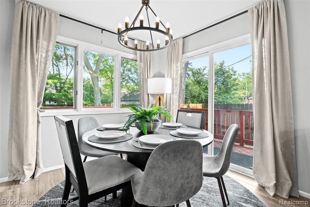 400 LA PLAZA, Royal Oak, MI 48073 — Photo 15