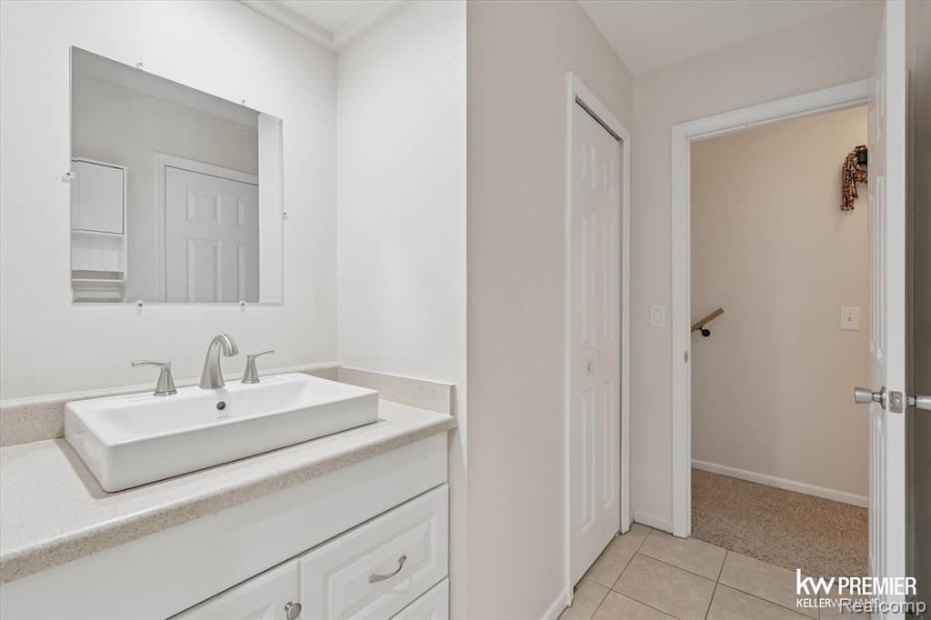 4810 Hobson Avenue, Waterford, MI 48328 — Photo 13