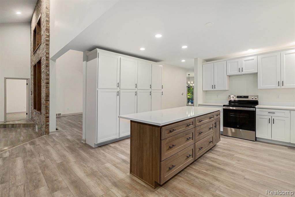 1207 Sugarbush Drive, Lapeer, MI 48446 — Photo 10
