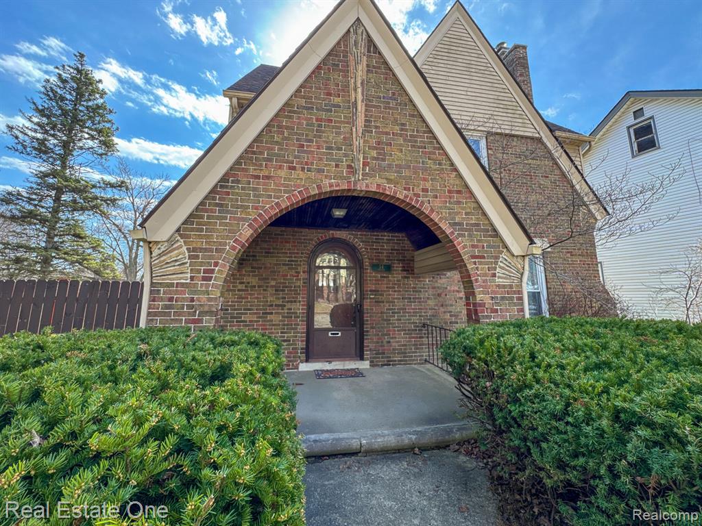54 MOHAWK Road, Pontiac, MI 48341 — Photo 32