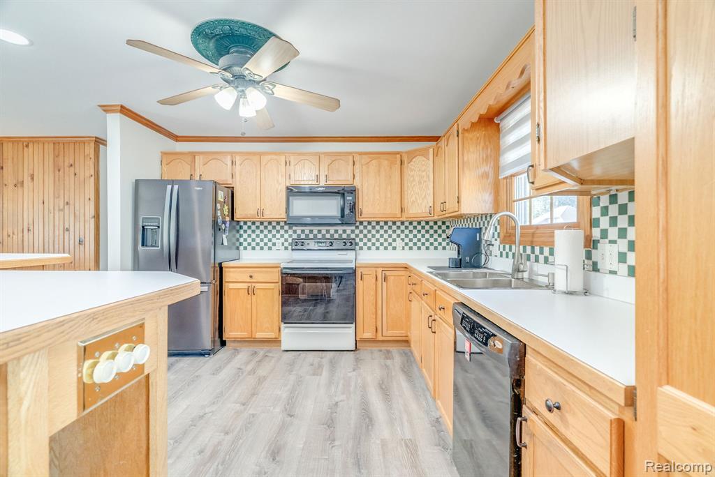 500 Connecticut Avenue, Marysville, MI 48040 — Photo 9