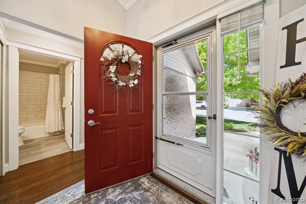 22270 QUAIL RUN Circle, 2, South Lyon, MI 48178 — Photo 5