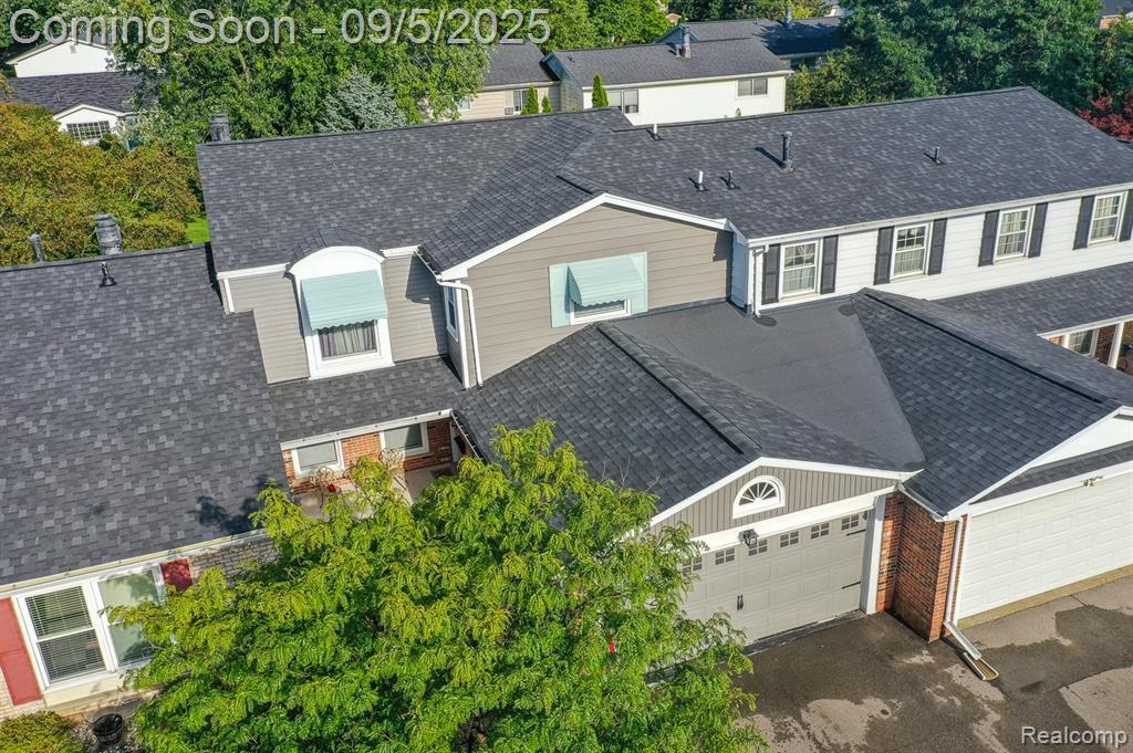 475 Sandehurst Drive, Grand Blanc, MI 48439 — front exterior