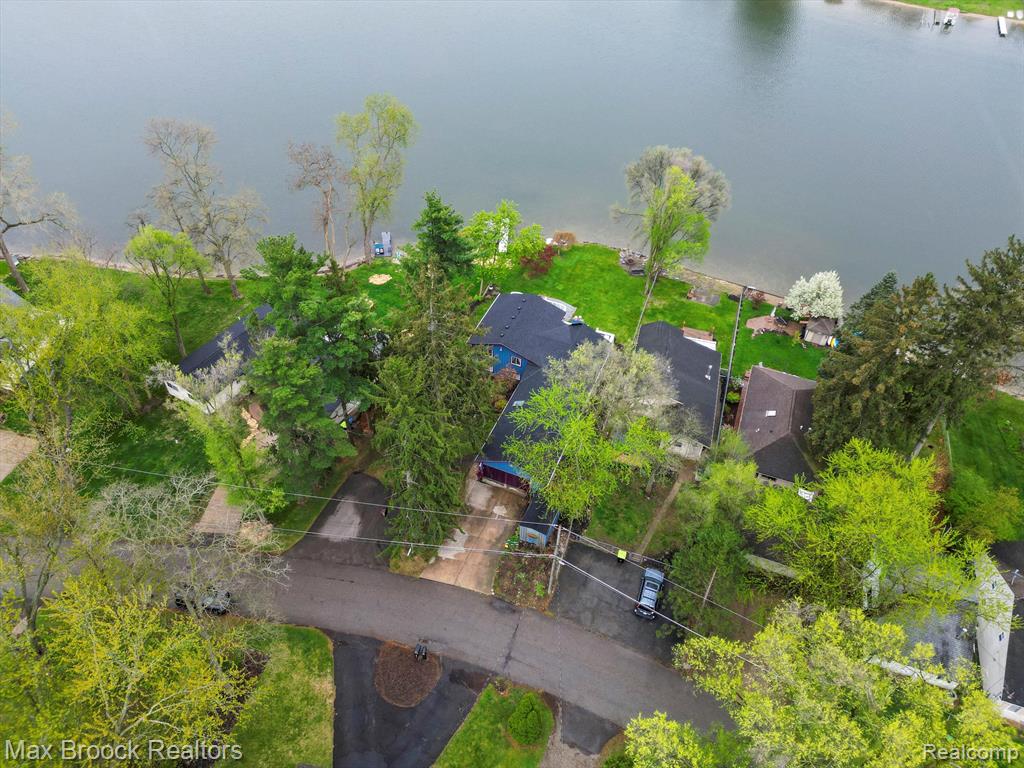 9431 MANDON Road, White Lake, MI — Photo 7