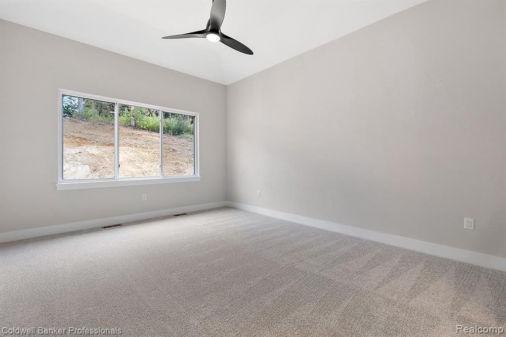 8257 STONEY CREEK Drive, South Lyon, MI 48178 — Photo 26