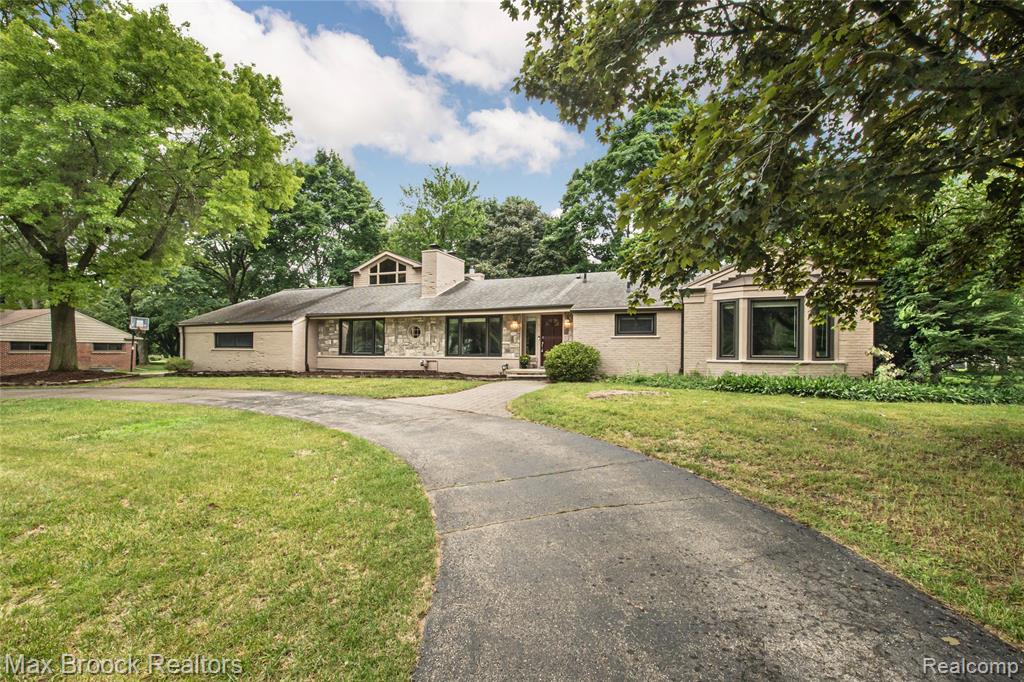 6730 Halyard Road, Bloomfield Hills, MI 48301 — Photo 9