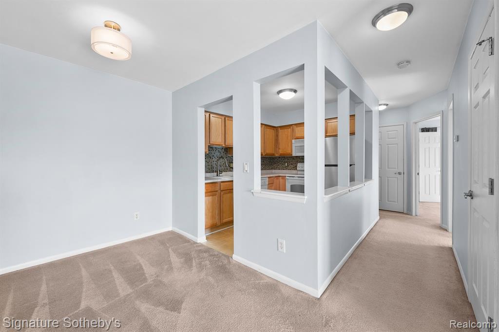 475 BALDWIN Avenue, 26, Rochester, MI 48307 — Photo 7