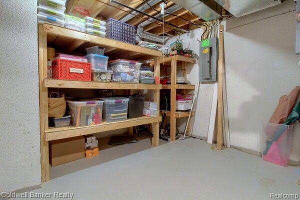 43807 S TIMBERVIEW Drive, Belleville, MI 48111 — Photo 35