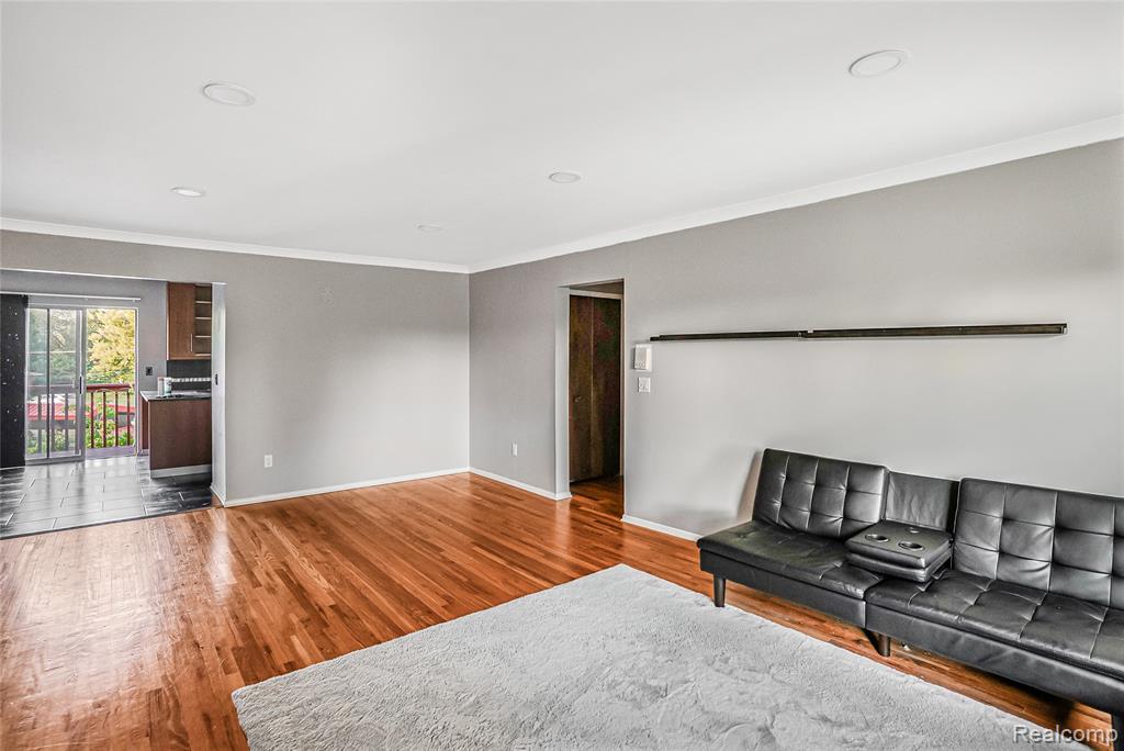 42266 Woodward Avenue, Bloomfield Hills, MI 48304 — Photo 5