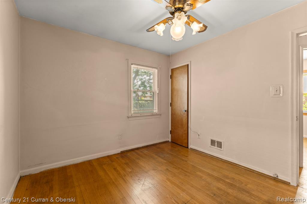 1184 Farnham Avenue, Lincoln Park, MI 48146 — Photo 17