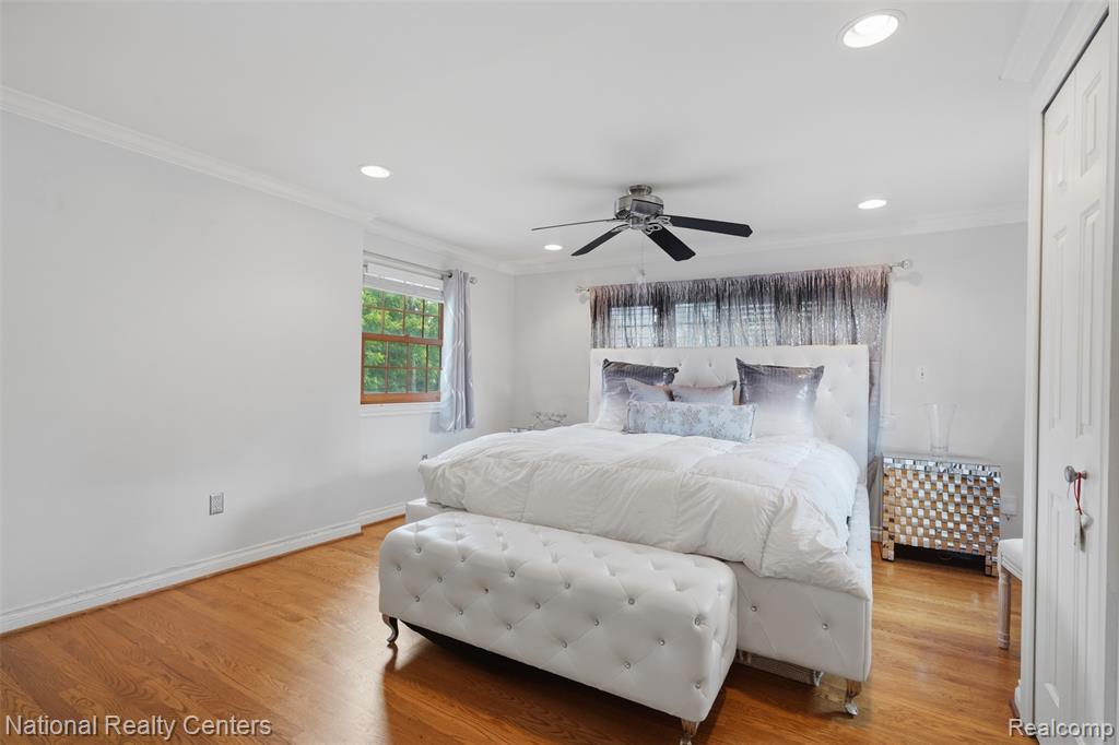 169 McKinley Avenue, Grosse Pointe Farms, MI 48236 — Photo 23