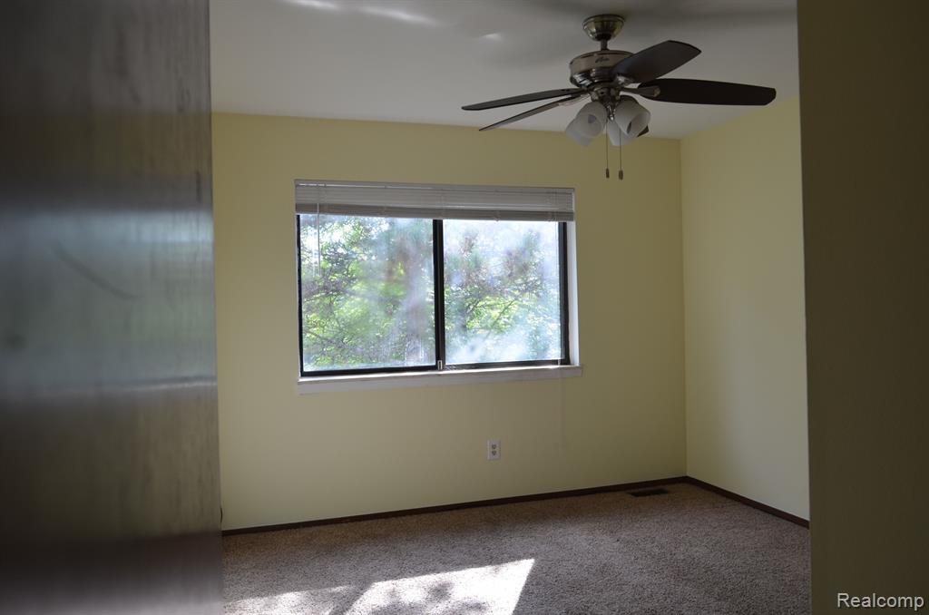 5227 POTOMAC Run N, West Bloomfield, MI — Photo 12