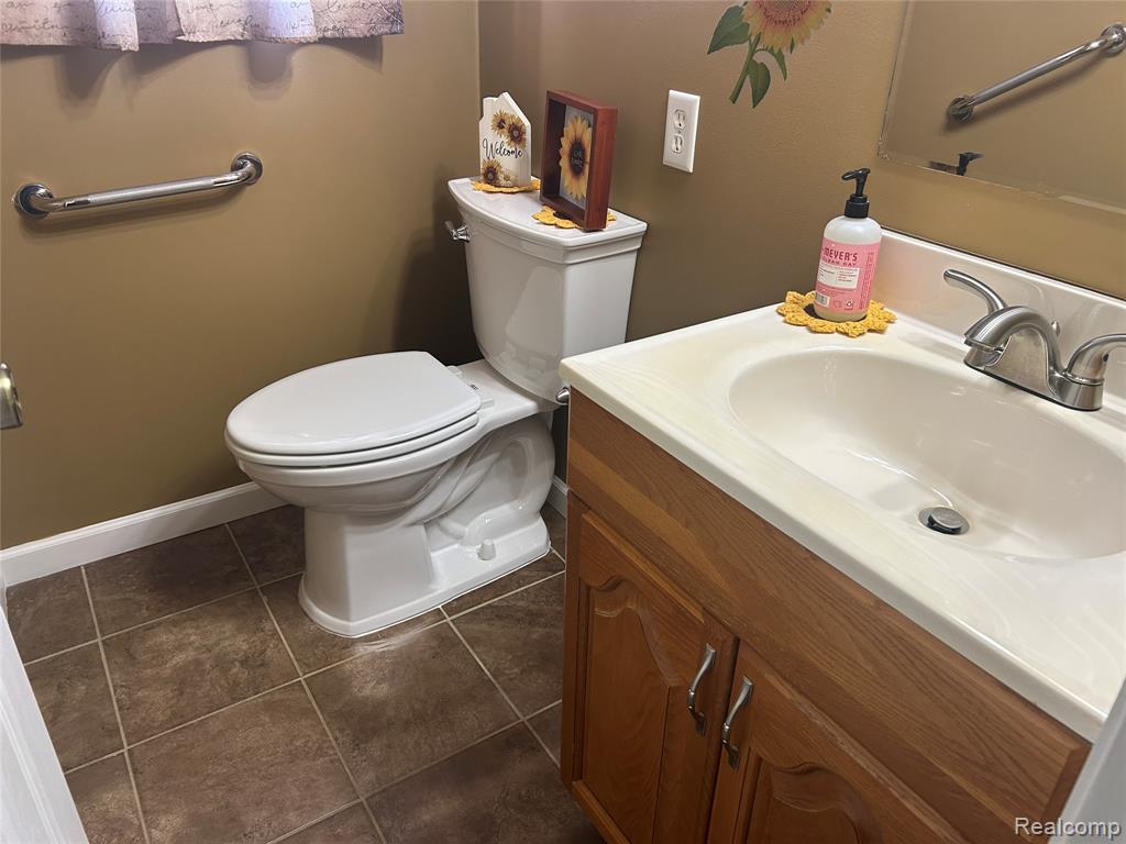 10150 Sharp Road, Swartz Creek, MI 48473 — Photo 22