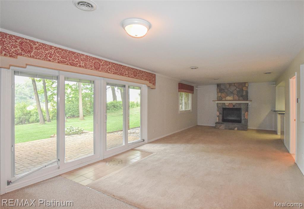 8342 ISLANDVIEW Court, Brighton, MI 48114 — Photo 47