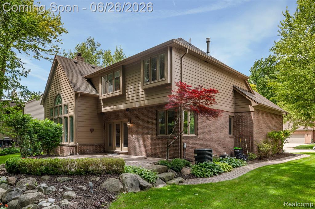 2176 Oakwood Drive, Troy, MI 48085 — Photo 34