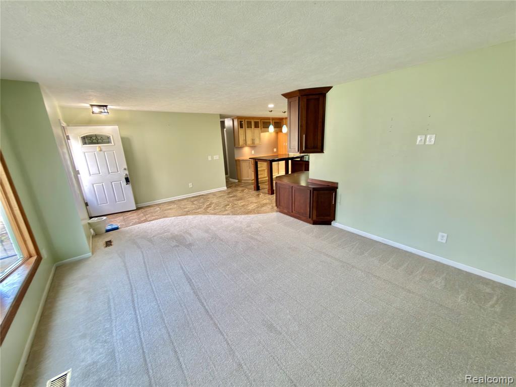 5934 Montebello Avenue, Haslett, MI 48840 — Photo 4