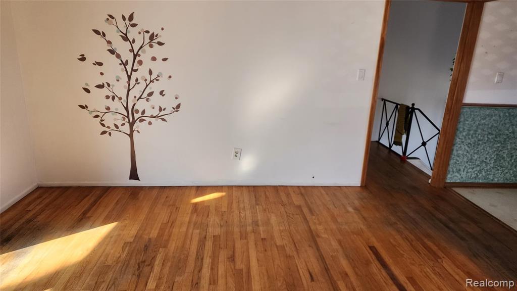 28621 Milton Avenue, Warren, MI 48092 — Photo 6