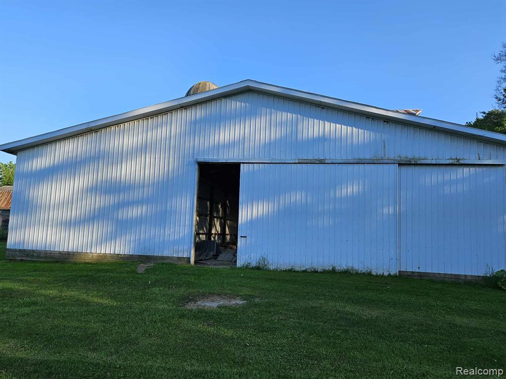 3490 Levalley Road, Columbiaville, MI 48421 — Photo 31