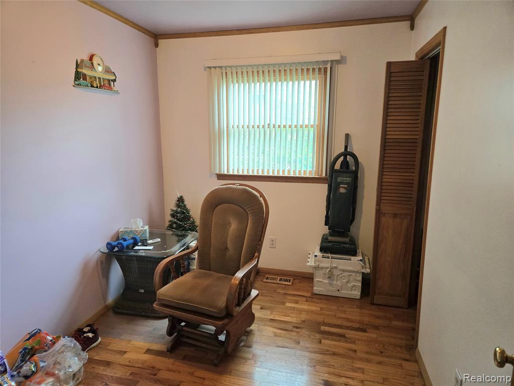 3433 W Mott Avenue, Flint, MI 48504 — Photo 8