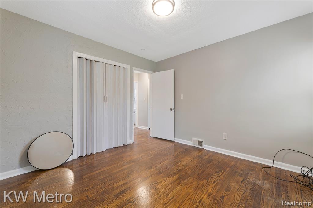 22591 N Kane Street, Detroit, MI 48223 — Photo 13