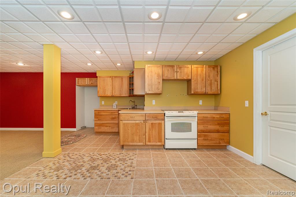 17036 Sycamore Court, Northville, MI 48168 — Photo 49