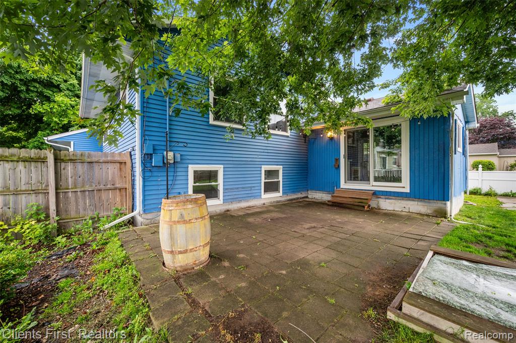 840 Saint James Street, Marysville, MI 48040 — Photo 7