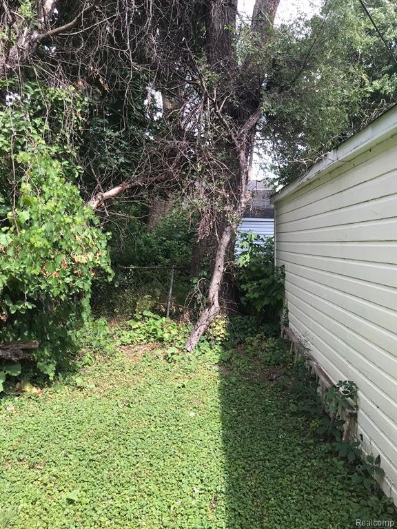 13510 Stahelin Avenue, Detroit, MI 48223 — Photo 4