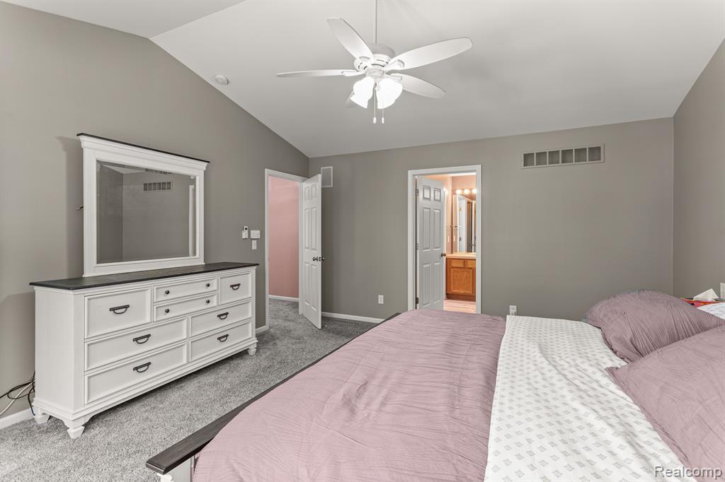 48464 GREENWICH Lane, Canton, MI 48188 — Photo 17