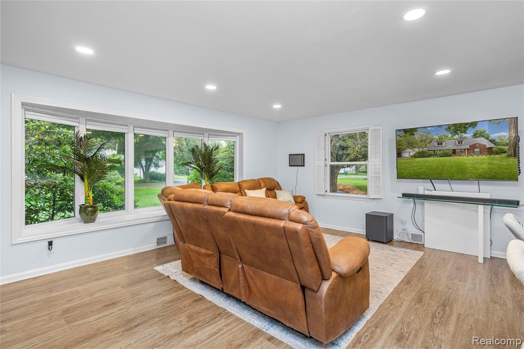 6085 Worlington Road, Bloomfield Hills, MI 48301 — Photo 10