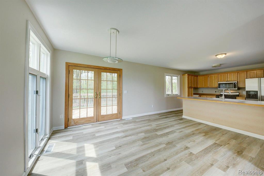 850 VILLAGE PINE Lane, Ortonville, MI 48462 — Photo 30