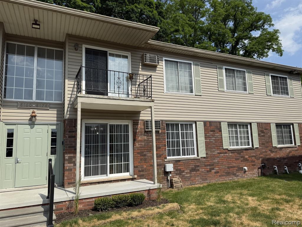 8162 24 Mile Rd, Shelby Twp, MI 48316