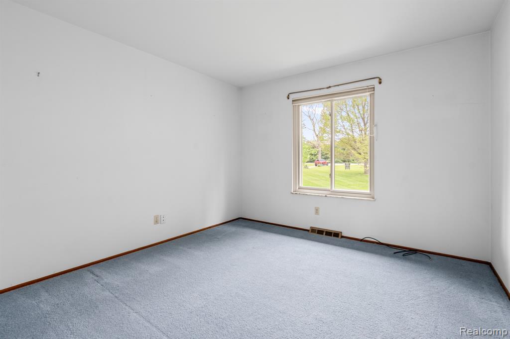 7540 Dexter Pinckney Road, Dexter, MI 48130 — Photo 42