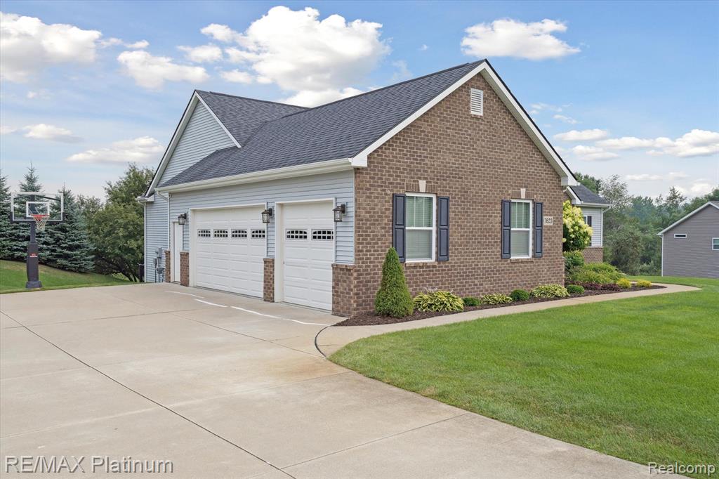 7623 Tipperary Trail, Fenton, MI 48430 — Photo 53