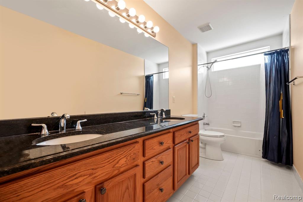 7850 TIMBERLANE Trail, West Bloomfield, MI 48323 — Photo 22