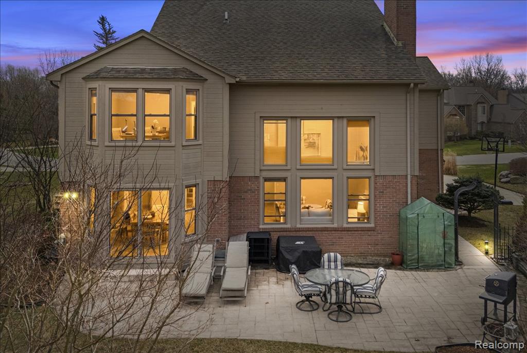 4471 S Castlewood Court, Auburn Hills, MI 48326 — Photo 7