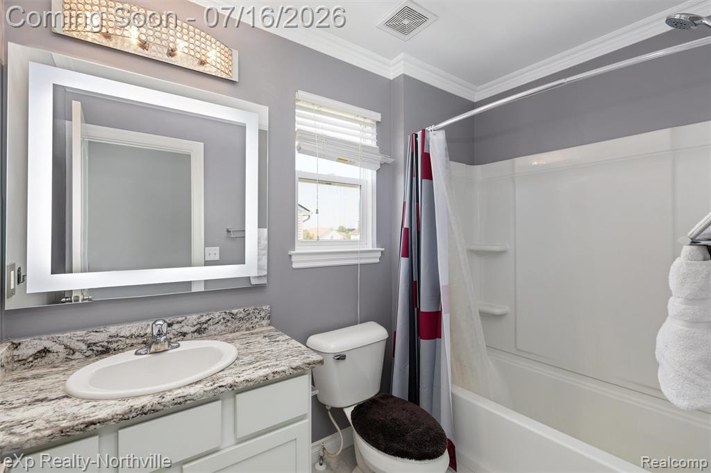 7225 Castell Boulevard, Belleville, MI 48111 — Photo 21