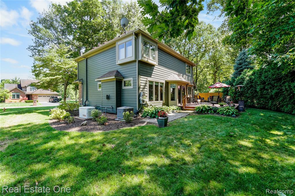 8745 Birchwood Drive, Berlin, MI 48166 — Photo 6